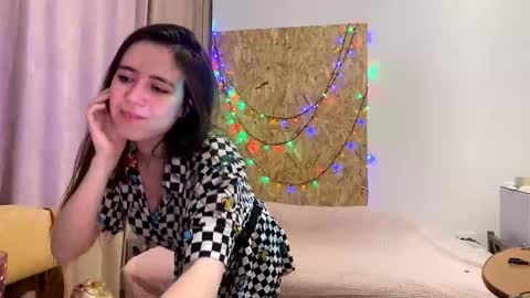 Lina online show from November 21, 8:40 pm