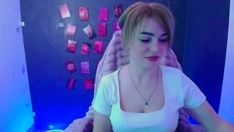 Jennifer online show from February 8, 1:03 pm