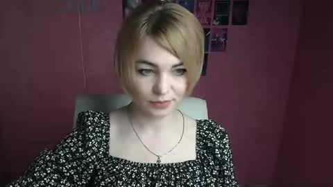 Jennifer online show from April 27, 5:49 am
