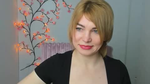 Jennifer online show from February 23, 7:32 am