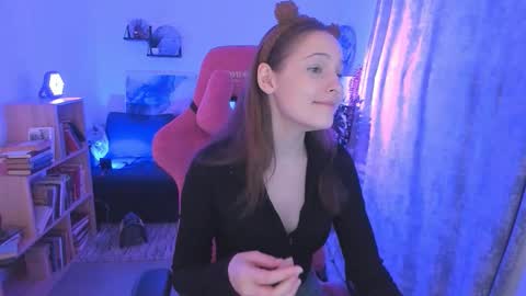 jenniferkiim online show from March 14, 2:15 am