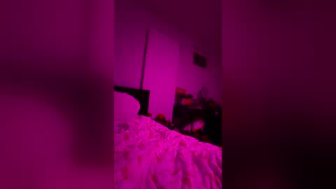 jennifersmithhh online show from June 23, 12:33 pm