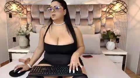 Jennsexy  online show from July 25, 7:56 pm