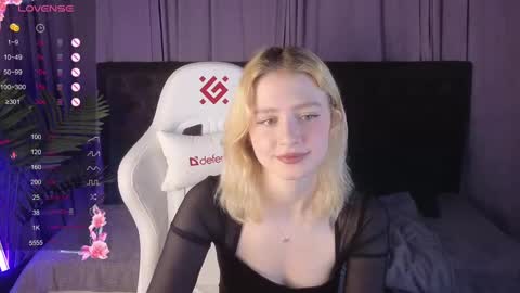 jenny_bunny_ online show from March 8, 4:45 am