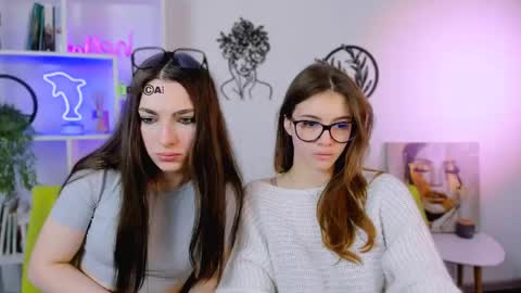 jenny_donne online show from March 17, 6:29 am