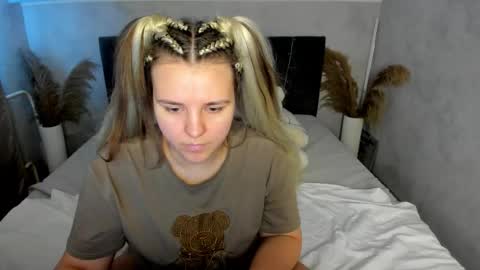 Jenny online show from February 20, 6:19 am