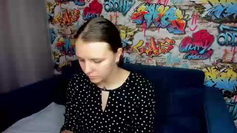 Jenny online show from June 15, 9:45 am