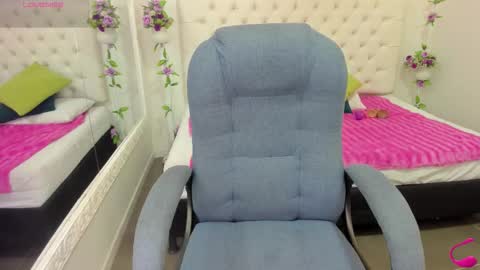 jenny_stark online show from October 12, 7:05 pm
