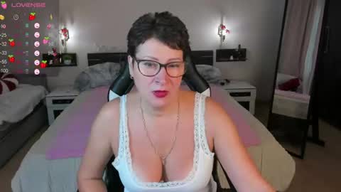 Jenny online show from July 14, 7:57 am