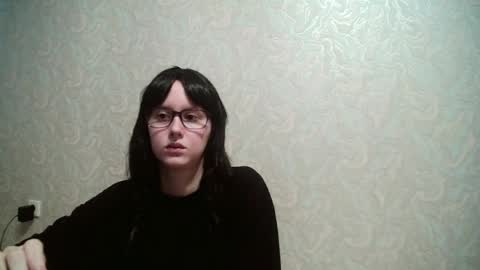 JennyOlset online show from July 12, 6:27 am