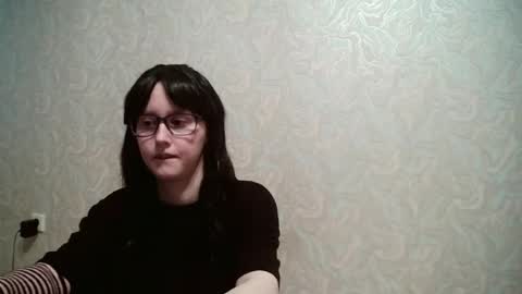 JennyOlset online show from July 5, 7:04 am