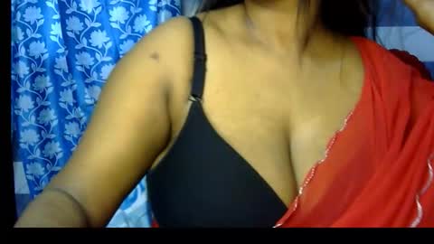 Snapshot of jennysinghaniya chatting on October 16, 11:43 am jenny online show from October 16, 11:43 am