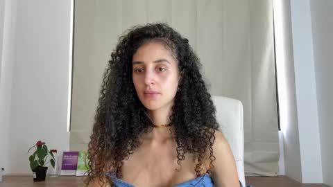 Jenny taborda online show from May 26, 4:13 pm