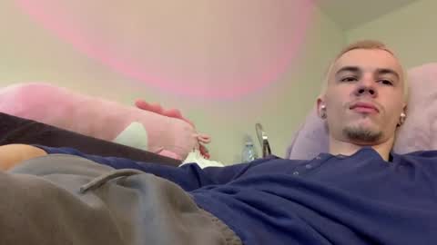 jeremy1scott online show from July 1, 4:43 am