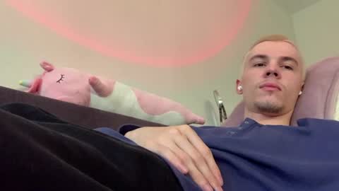 jeremy1scott online show from June 29, 4:53 am