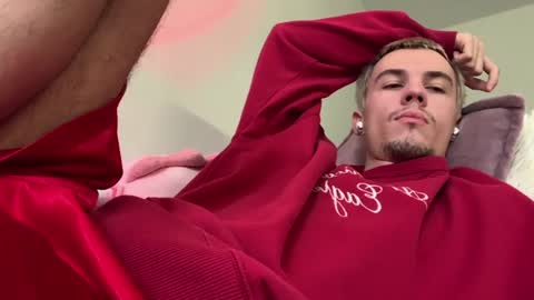 jeremy1scott online show from July 25, 7:39 am