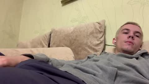 jeremy1scott online show from July 9, 5:33 am