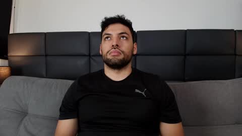 jerome3773 online show from December 2, 4:13 am