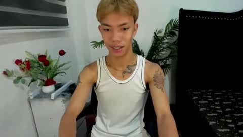 Snapshot of jersthebigasscockxxx chatting on October 27, 4:34 am jersthebigasscockxxx online show from October 27, 4:34 am
