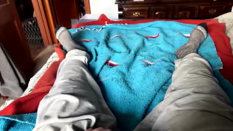 Jeremys room chill and puff one enjoy online show from January 20, 4:45 pm