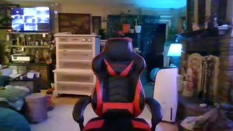 Snapshot of jerzeymike69 chatting on October 6, 1:01 am JerzeyMike online show from October 6, 1:01 am