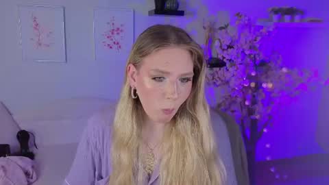 jes_solar online show from July 26, 4:04 pm