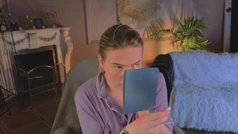 jes_solar online show from April 26, 9:23 pm