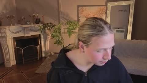 jes_solar online show from January 15, 9:12 pm