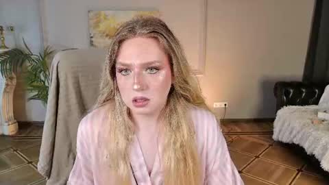 jes_solar online show from July 23, 3:53 pm