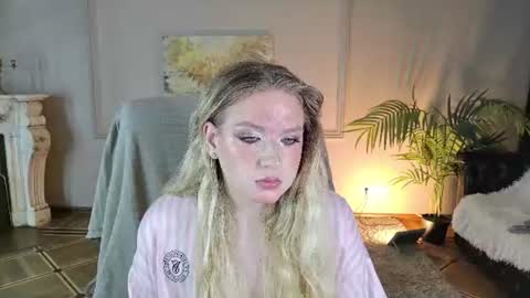 jes_solar online show from August 1, 9:27 pm