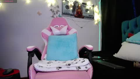 Jessie online show from July 21, 10:23 pm