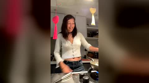 Jessica Gomez online show from July 6, 12:51 am
