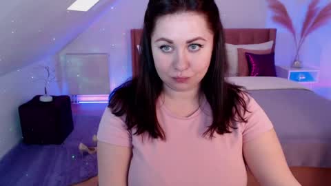 jessicaevanse online show from June 15, 9:45 am