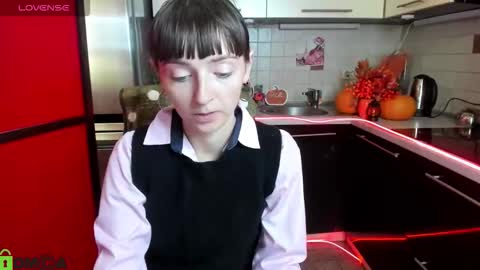 jessicaforris online show from October 23, 7:32 am