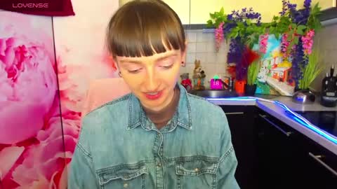 jessicaforris online show from April 30, 7:24 am
