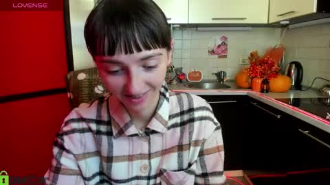 Snapshot of jessicaforris chatting on October 21, 7:02 am jessicaforris online show from October 21, 7:02 am