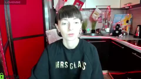 jessicaforris online show from December 15, 7:59 am