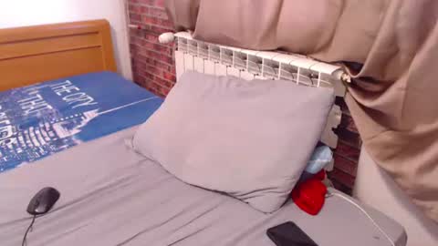 jessiestar3 online show from July 24, 5:04 am
