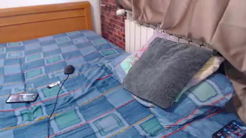jessiestar3 online show from June 22, 3:25 am