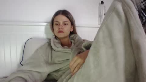 jessieryan online show from October 24, 5:08 am