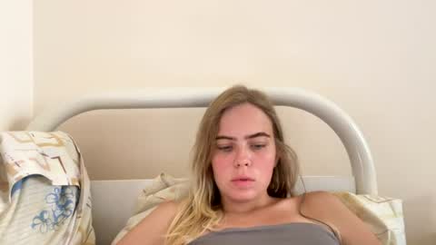 jessika_evans online show from August 4, 10:33 am