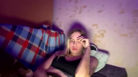 jessika_evans online show from December 21, 8:04 pm