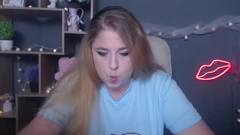 Snapshot of jessikadaniels chatting on September 20, 7:11 am Jess online show from September 20, 7:11 am