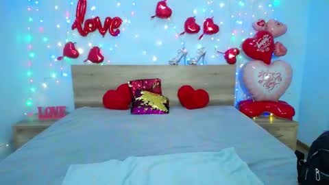 Snapshot of jessikadaniels chatting on February 13, 7:24 am Jess online show from February 13, 7:24 am