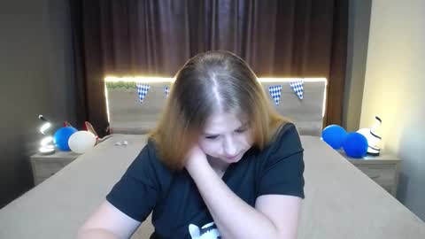 Snapshot of jessikadaniels chatting on October 3, 7:05 am Jess online show from October 3, 7:05 am