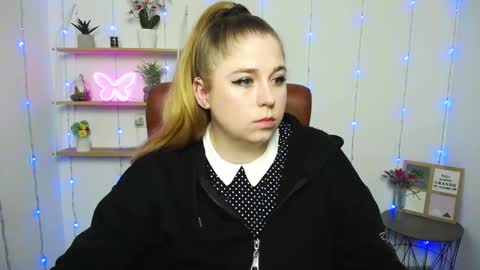 Snapshot of jessikadaniels chatting on January 28, 7:22 am Jess online show from January 28, 7:22 am