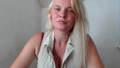 jessyangels online show from July 16, 3:37 pm