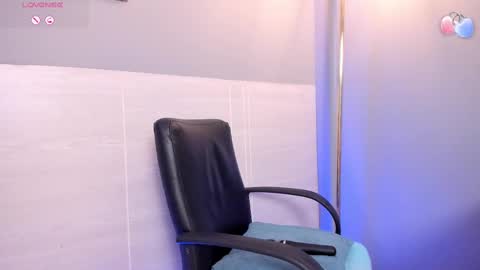 Snapshot of jessymorgan_ chatting on February 22, 9:56 am Jessy Morgan online show from February 22, 9:56 am