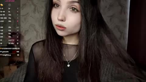 I am Gina ntmu Lets hit 10 Thumbs Up together online show from April 25, 1:41 pm