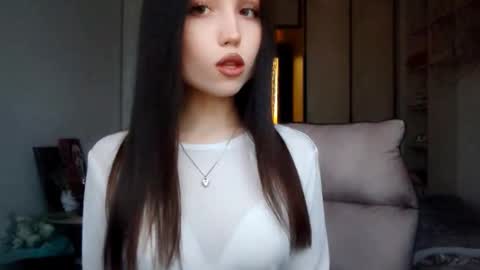 I am Gina ntmu Lets hit 10 Thumbs Up together online show from December 4, 8:14 am